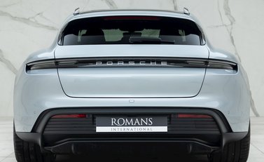 Porsche Taycan 4S Sport Turismo 5