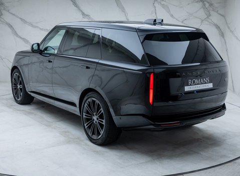 Land Rover Range Rover P530 FIRST EDITION LWB 12