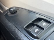 Peugeot Boxer 333 L1 H1 120 ps BlueHdi Professional - Sat Nav & Air Con 33