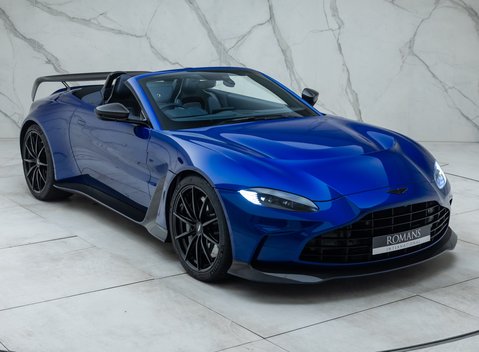 Aston Martin V12 Vantage ROADSTER 14