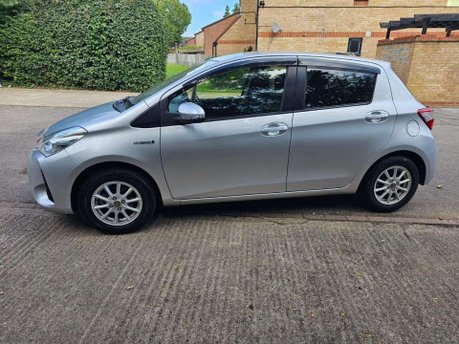 Toyota Yaris 1.5 VVT-h Icon Tech E-CVT Euro 6 (s/s) 5dr 37