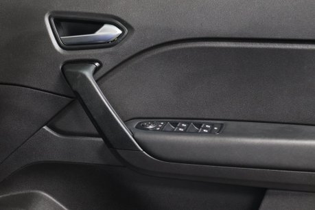 Renault Captur ICONIC TCE 36