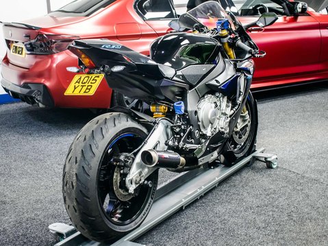 Yamaha R1M 1000 Super Sports Petrol Manual (200 ps) 26