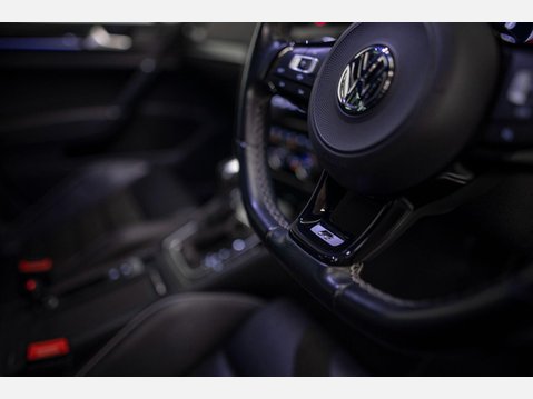 Volkswagen Golf 2.0 TSI R DSG 4Motion Euro 6 (s/s) 5dr 20