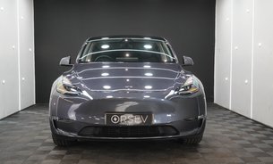 Tesla Model Y LONG RANGE AWD Comfort Suspension GROK AI Adaptive LEDs One Owner VAT Q 9