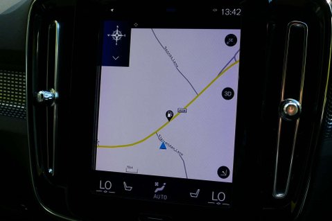 Volvo XC40 2.0 XC40 R-Design Pro T4 AWD Auto 4WD 5dr 39