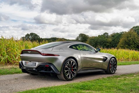 Aston Martin Vantage 4.0 Vantage V8 Auto 3dr 5