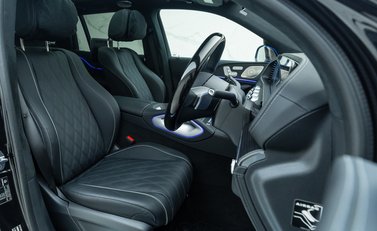 Mercedes-Benz GLS 600 Maybach 14