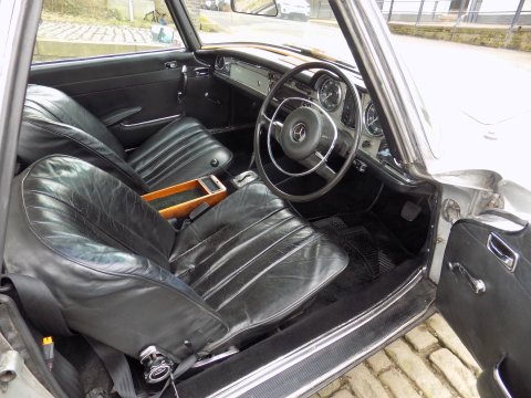 Mercedes-Benz SL Series 280 SL Pagoda (W113) 17