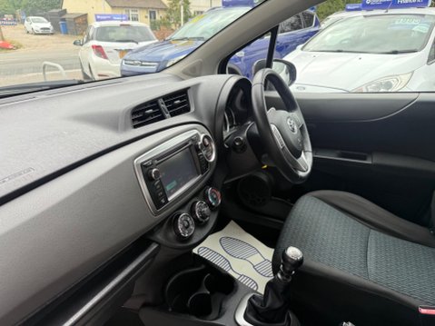 Toyota Yaris 1.33 Dual VVT-i TR Euro 5 5dr 14