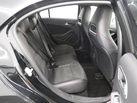 Mercedes-Benz A Class 2.1 A200d AMG Line (Premium) 7G-DCT Euro 6 (s/s) 5dr 23