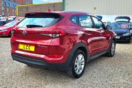 Hyundai TUCSON GDI SE BLUE DRIVE LOOK! 37000 MILES! 1 PREVIOUS OWNER! 8 SERVICE STAMPS 10