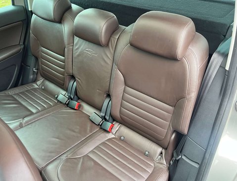 Skoda Yeti 2.0 Yeti Outdoor Laurin & Klement TDI SCR 4x4 Semi-Auto 4WD 5dr 36