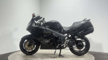 Triumph Sprint 2009 NEW MOT / SERVICED SIDE PANNIERS LARGE CC SPORTS TOURER 4
