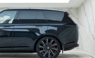 Land Rover Range Rover P530 SV 30