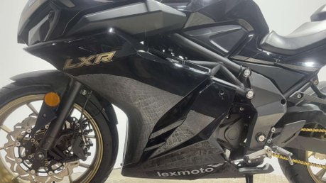 Lexmoto LXR 2021 10K MOT SERVICED FULL SIZE SPORTS BIKE 125CC RACE PIPE 32
