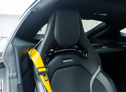 Mercedes-Benz AMG GT R Premium 12