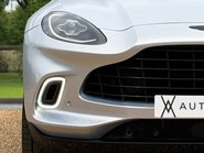 Aston Martin DBX V8 15