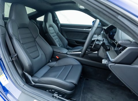 Porsche 911 Turbo S (992) 11