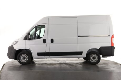 Peugeot Boxer 35 L2H2 PROFESSIONAL PV 7
