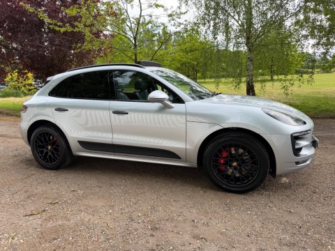 Porsche Macan GTS PDK 21