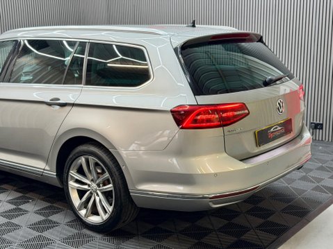 Volkswagen Passat 2.0 TDI BlueMotion Tech GT Euro 6 (s/s) 5dr 17