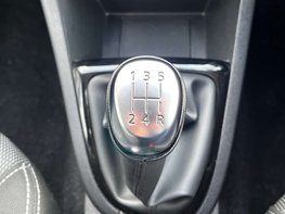 Renault Clio 0.9 Clio Iconic TCe 5dr 43