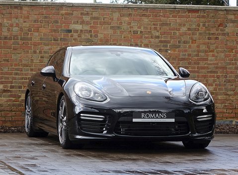 Porsche Panamera Turbo 1
