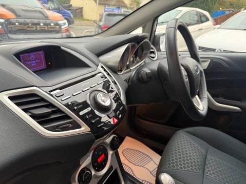 Ford Fiesta 1.6 TDCi ECOnetic DPF Titanium 5dr 24