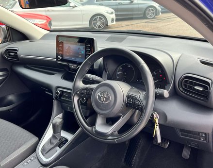 Toyota Yaris 1.5 Yaris Icon HEV CVT 5dr 18