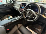 Volvo XC60 2.0 B5 MHEV Plus Black Edition Auto AWD Euro 6 (s/s) 5dr 9
