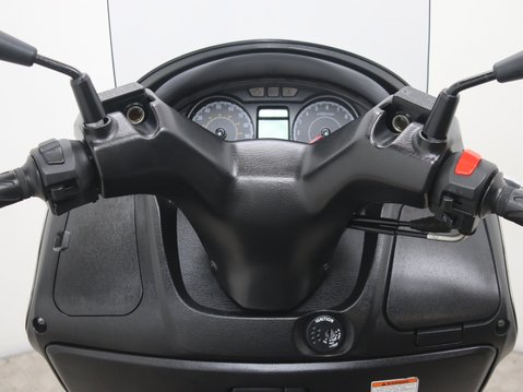 Suzuki Burgman 200 UH 200 AL7 14