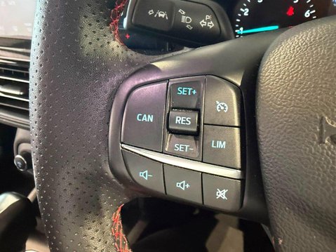 Ford Focus 1.0T EcoBoost MHEV ST-Line DCT Euro 6 (s/s) 5dr 21
