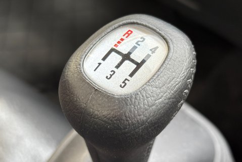 Isuzu Grafter N35.150 Toolbox Arbor Tipper Truck - Barn Doors / Lift Up Roof 31