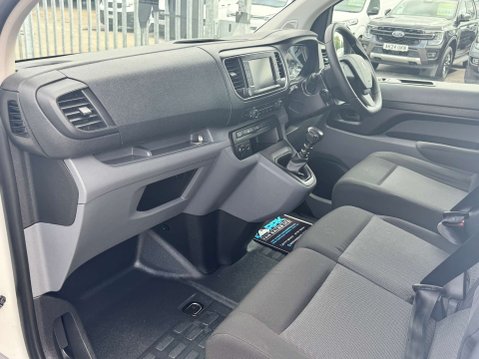 Peugeot Expert 1.5 BlueHDi 1000 Professional Premium Standard Panel Van 6dr Diesel Manual 20