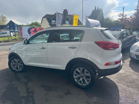 Kia Sportage 1.7 CRDi EcoDynamics 2 2WD Euro 5 (s/s) 5dr 4