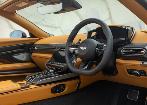 Aston Martin Vanquish Volante 
