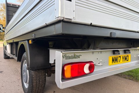 Renault Master LL35 Business 145 ps dCi Dropside Truck - Air Con & Sat Nav 21