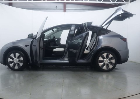 Tesla Model Y Model Y Long Range AWD 4WD 5dr 49