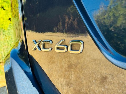 Volvo XC60 2.4 D4 SE Lux SUV 5dr Diesel Geartronic AWD Euro 5 (181 ps) 8