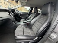 Mercedes-Benz GLA GLA 180 URBAN EDITION 12