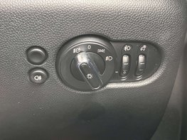 Mini Hatch 1.5 Cooper Sport 3dr 68