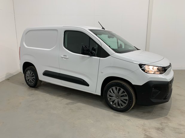 Citroen Berlingo Citroen Berlingo M Diesel 1.5 Blue HDi 100ps Van Driver 3