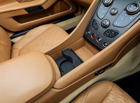 Aston Martin Vanquish Zagato Speedster 20