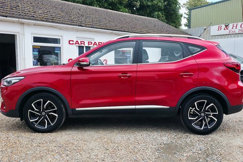 MG ZS EXCLUSIVE T-GDI.. MAIN DEALER SERVICE HISTORY.. STUNNING EXAMPLE 9