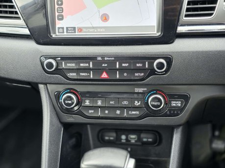 Kia Niro 1.6h GDi 3 SUV 5dr Petrol Hybrid DCT Euro 6 (s/s) ( 16in Alloy) (139 bhp) 37