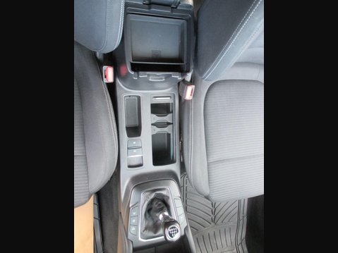 Ford Focus 1.0T EcoBoost Titanium Euro 6 (s/s) 5dr 24