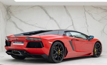 Lamborghini Aventador LP 700-4 Pirelli Edition 9