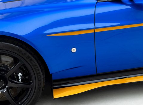Aston Martin Vantage GT8 25