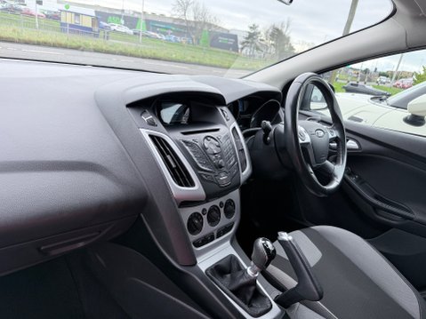 Ford Focus 1.6 ZETEC S TDCI 9